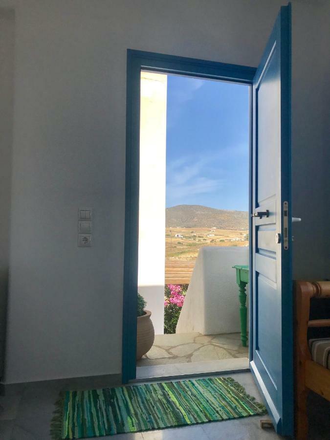 Paros Book'Inn Piso Livadi Eksteriør bilde